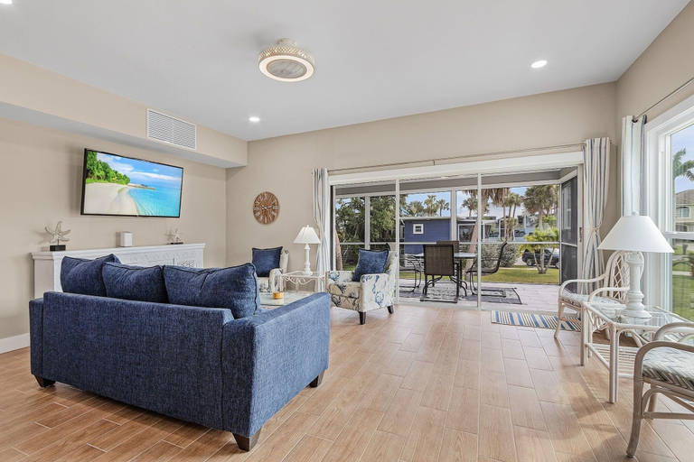 Others 1, Mandalay By The Bay by RedAwning, Lee
