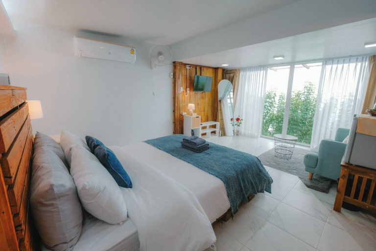Bedroom 2, NJ Homestay, Mae Rim