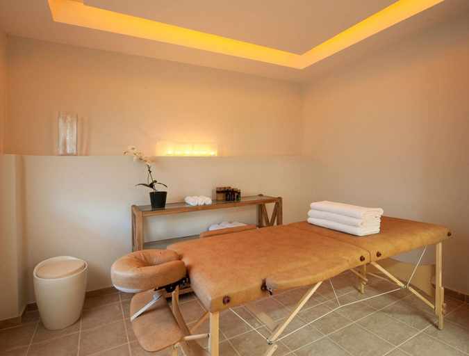 Room 5, Galazio Kima Apartments - Bougainvillea Top Floor Suite 8, Crete