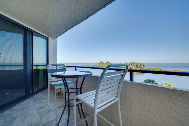 Others 1, Coastal Hudson Condo w/ Gulf Front Views!, Pasco