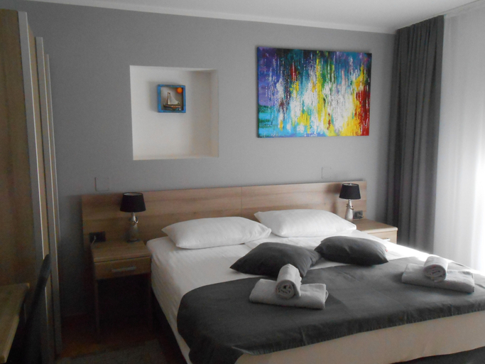 Bedroom 2, Bed & Breakfast Vila Kristina, Rovinj