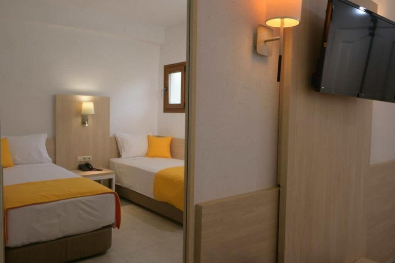 Bedroom 3, Aristoteles Holiday Resort & Spa, Central Macedonia