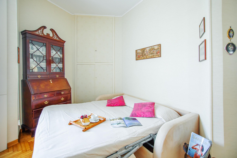 Bedroom 5, Imperatrice Apartment, Imperia