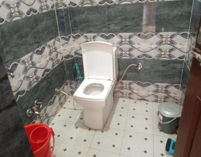 Bathroom 4, Shantikunj Holiday Home by StayApart, Rudraprayag