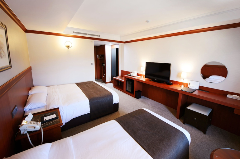 Bedroom 3, Commodore Hotel Gyeongju, Gyeongju