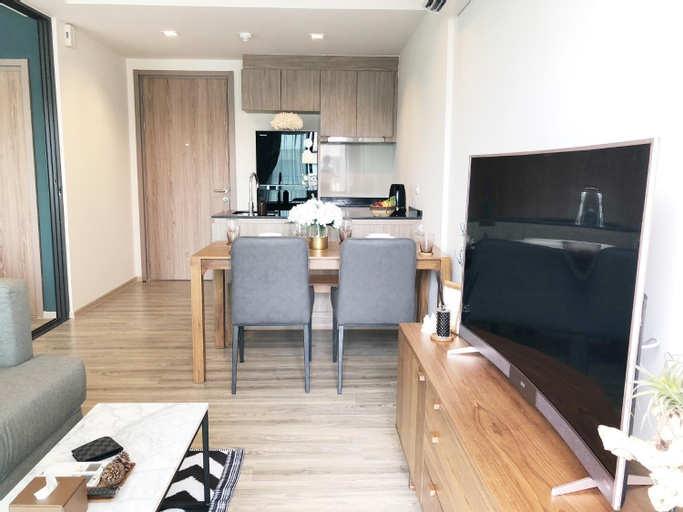 Dining Room 4