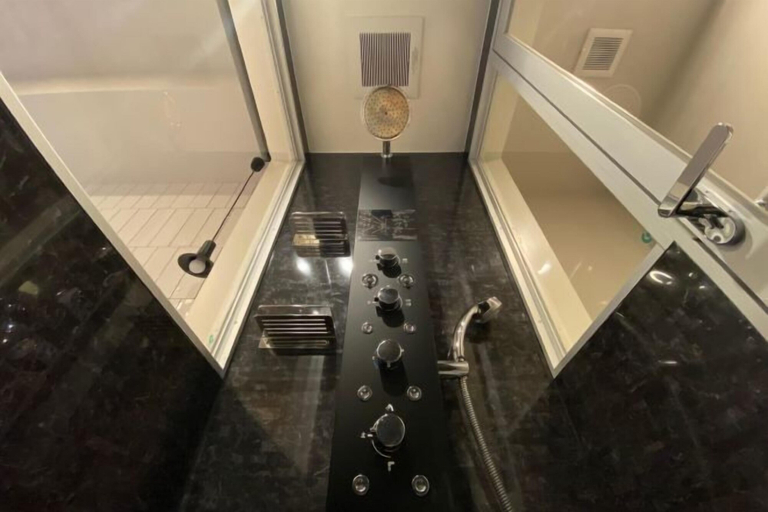 Bathroom 4