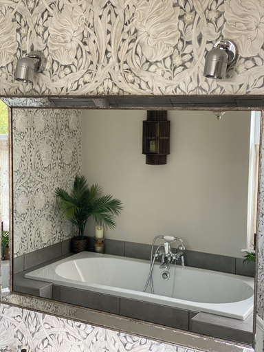 Bathroom 4, No22, Devon