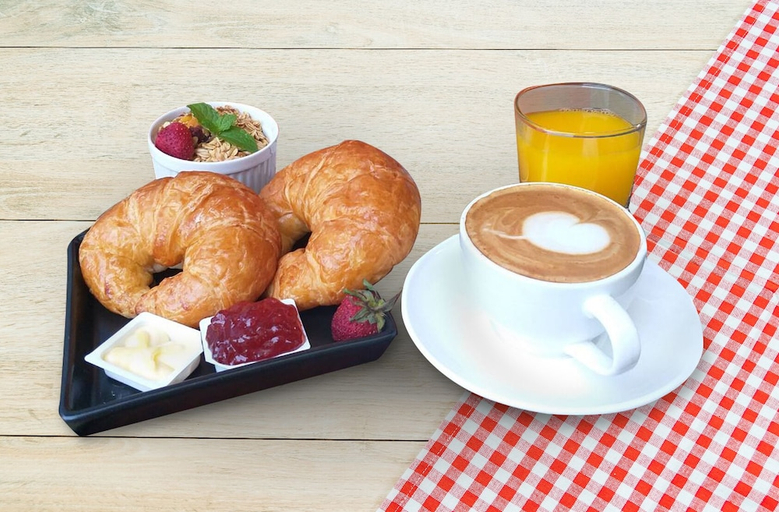 Food & Drinks 5, D Varee Montara Thonglor 25, Wattana