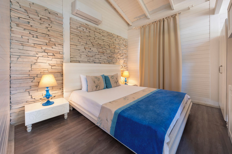 Bedroom 3, Sakli Gol Evleri, Bucak