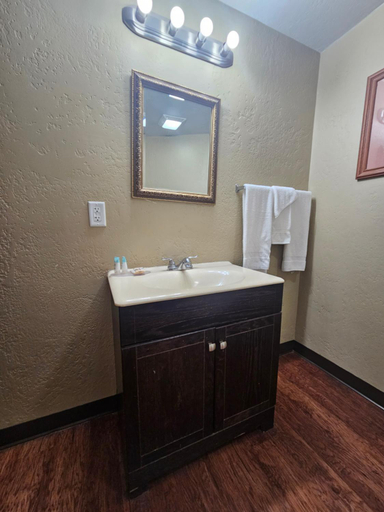 Others 5, Redrock Country Inn, Kane
