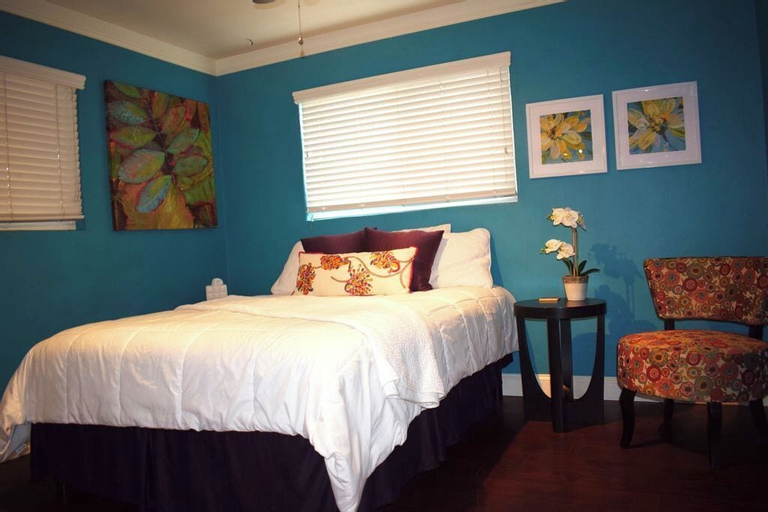 Bedroom 26