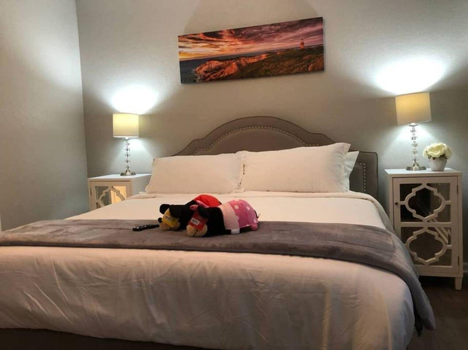 Bedroom 3, Tideview 66 · NEW Luxury 3 Suites Resort Home. Sleep 9, Orange