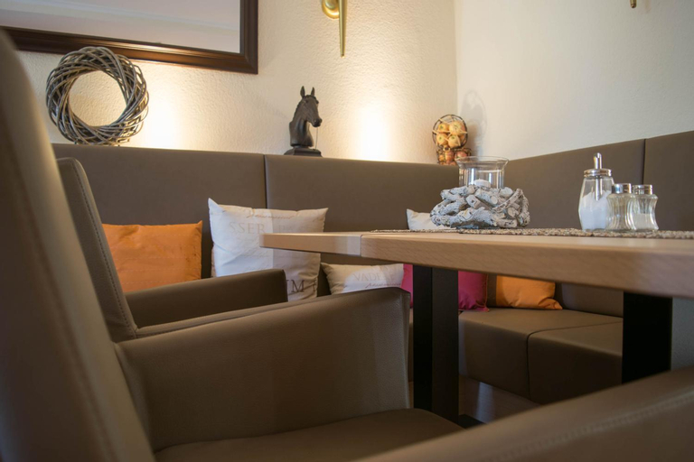 Others 5, Hotel Postkutsche, Dortmund