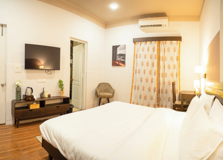 Bedroom 2, Firebrick Garnet House, Gurgaon