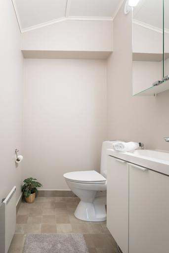 Bathroom 4, Kultaranta Kultakimpaleet, Kainuu