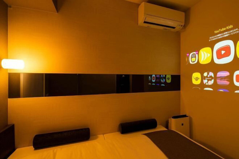 Bedroom 14