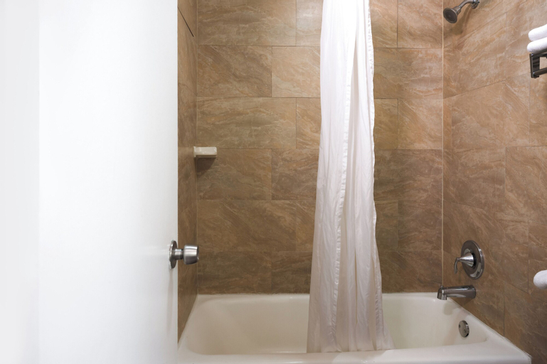 Bathroom 8