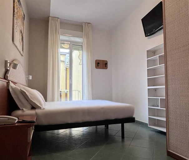 Bedroom 5, Pinetina Mare Baby Family Hotel, Ravenna