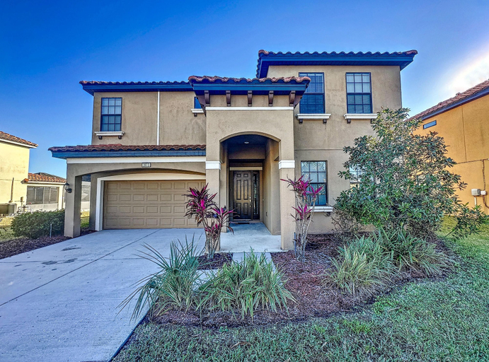 Room 1, 5 Bed South Facing Pool Close to Disney, Polk