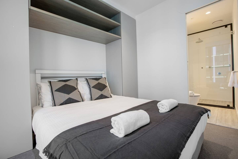 Bedroom 2, Cozy APT With City Views Next to Meblourne Central, Melbourne