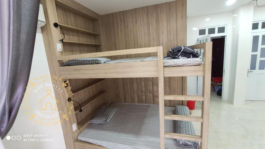 Others 2, Max Hostel, Cái Răng