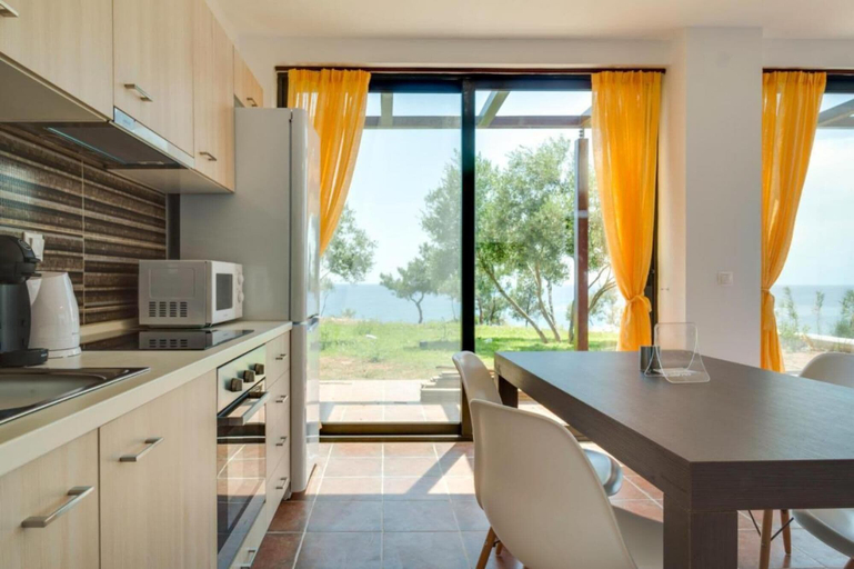 Room 2, Villa Kalma in Moudania, Central Macedonia