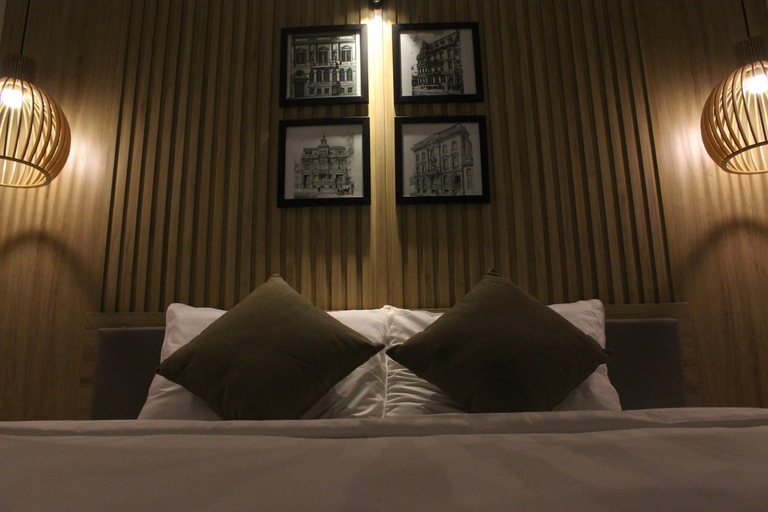 Others 5, Max Hostel, Cái Răng