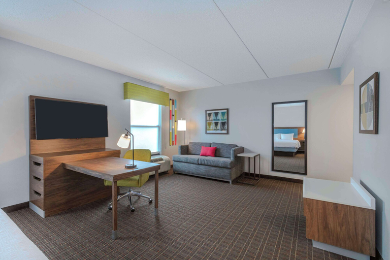 Others 5, Hampton Inn & Suites Burlington, NC, Alamance