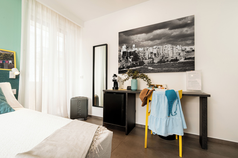 Bedroom 4, VERDEAQUA ROOMS, Bari