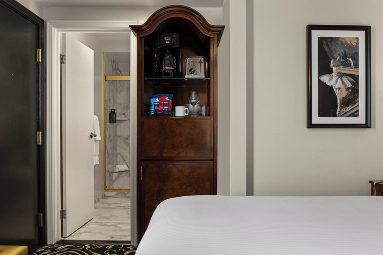 Bedroom 3, Inn At The Opera, San Francisco