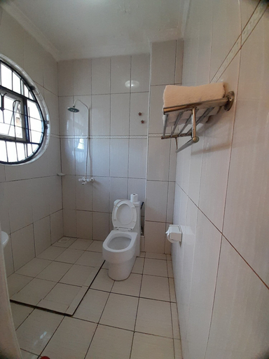 Bathroom, Lux Suites PK Ocean View Apartments, Nyali
