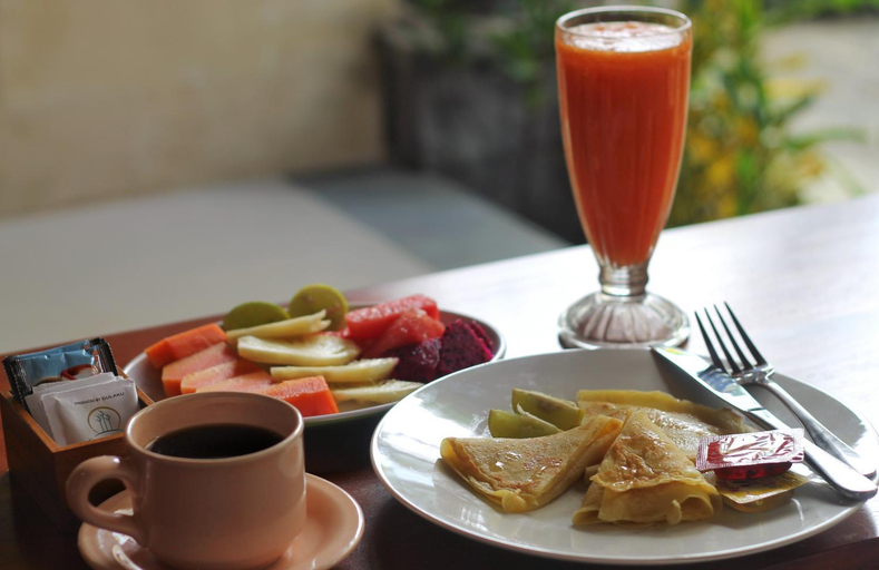 Food & Drinks 14