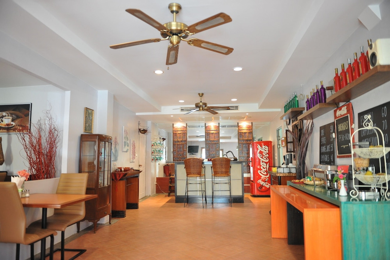 Food & Drinks 5, Drop Inn Bangkok, Khlong Toey