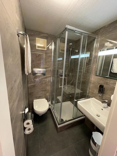 Bathroom 5, Hotel und Restaurant Bella Italia, Mayen-Koblenz