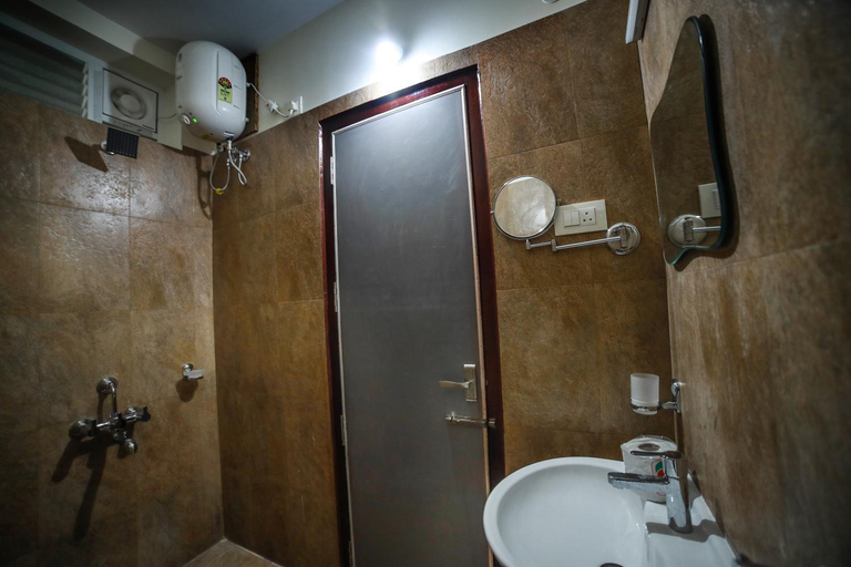 Bathroom 2, Hotel Lemon Stay, Salem