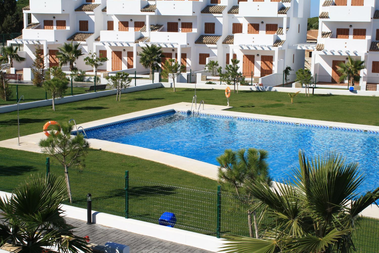 Swimming pool 2, Apartamentos Turisticos La Carrajolilla, Cádiz