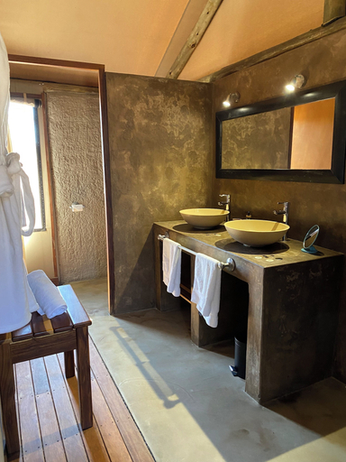 Bathroom 5, Windhoek Game Camp, Windhoek Rural