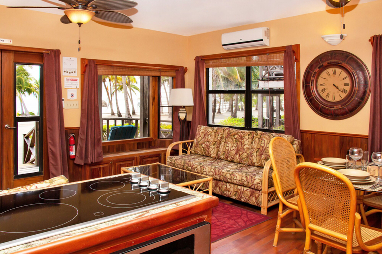 Others 3, Villas De Isla Bonita - E2
