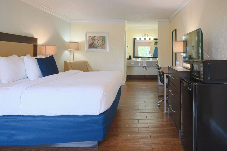 Bedroom 14