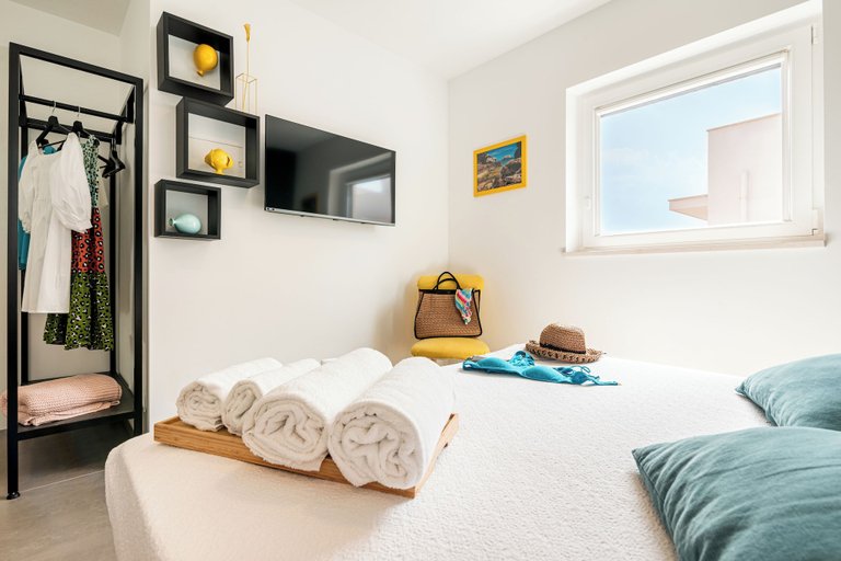 Bedroom 4, VERDEAQUA ROOMS, Bari
