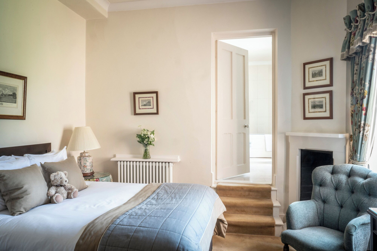 Bedroom 4, New Hall Hotel & Spa, Birmingham