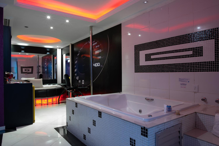 Others 4, Motel Fantasy 2 (Adult Only), Contagem