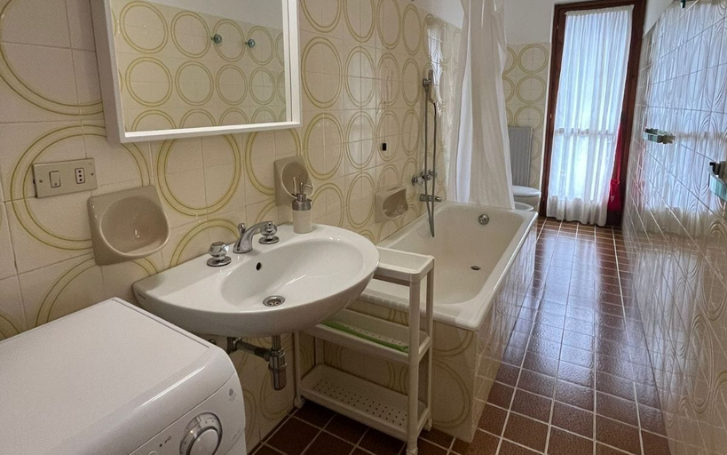Bathroom 5, San Luigi Rooms & Apartments, Sondrio
