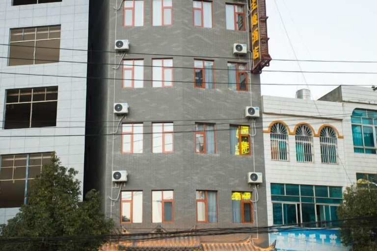 Exterior & Views 2, Yixunli Theme Hotel, Qujing