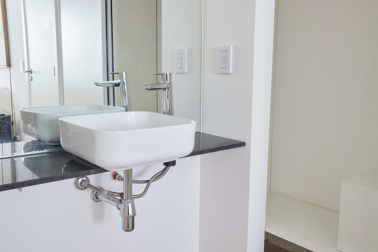 Bathroom 2, Hestia at Plaza Serrano, Distrito Federal