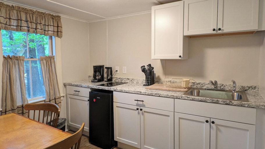 Dining Room 12