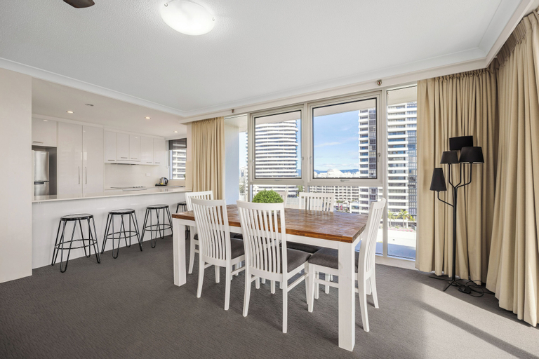 Dining Room 25
