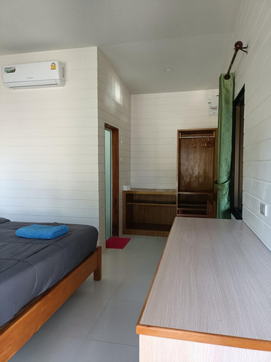 Bedroom 14