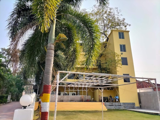 Exterior & Views, Kings Resort, Dhanbad